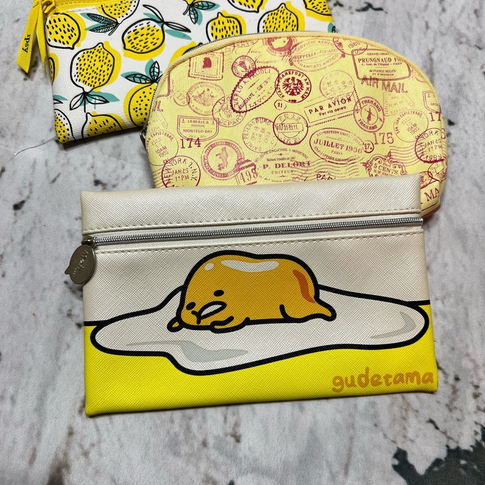 Gudetama Yellow and Cream‎ Pouch